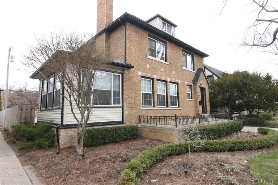 1383 Bishop, Grosse Pointe, MI 48230 - #2