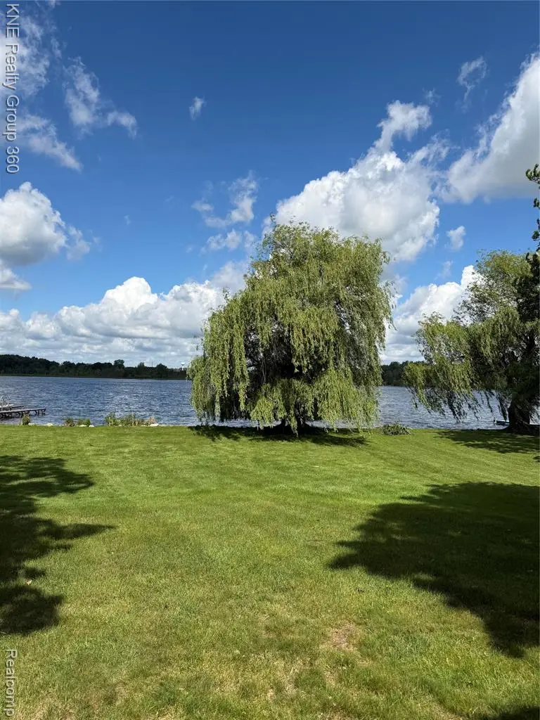 1525 Shoreline, Hartland, MI 48353 - #3