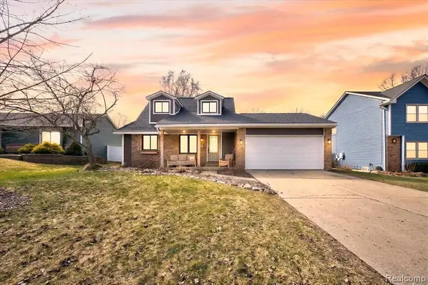 933 Abbey, Milford, MI 48381