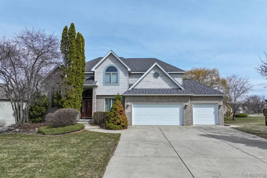6476 Stonebrook, Flushing, MI 48433 - #1