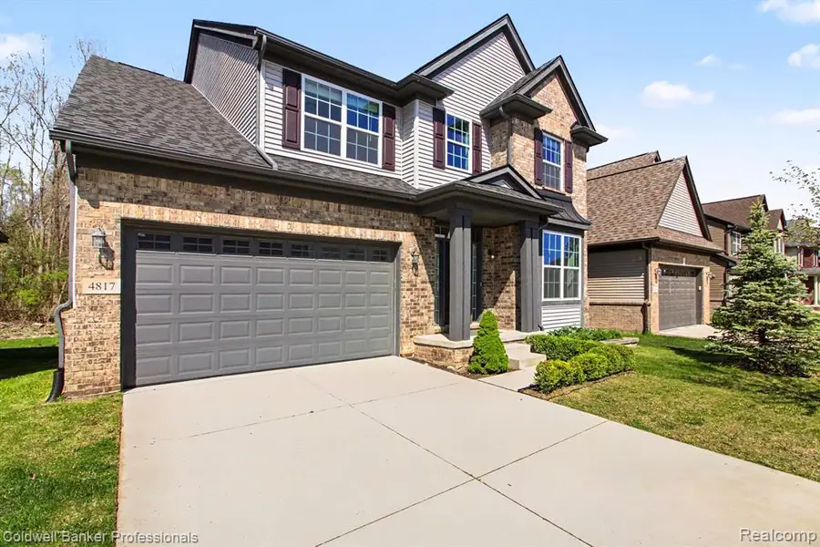 4817 W Stonegate, Lake Orion, MI 48359 - #2