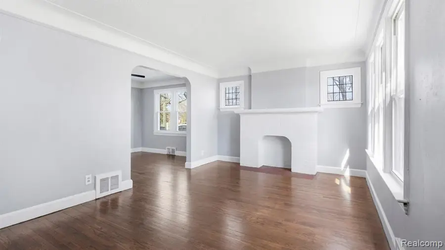 2858 Fort Park, Lincoln Park, MI 48146 - #2