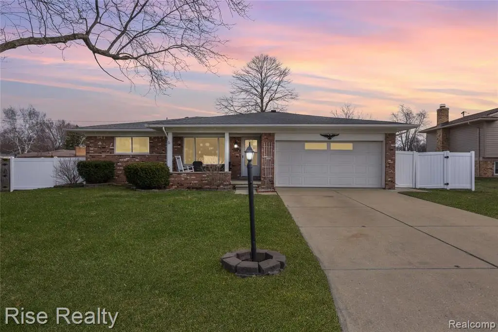 5407 Fairview, Grand Blanc, MI 48439 - #1