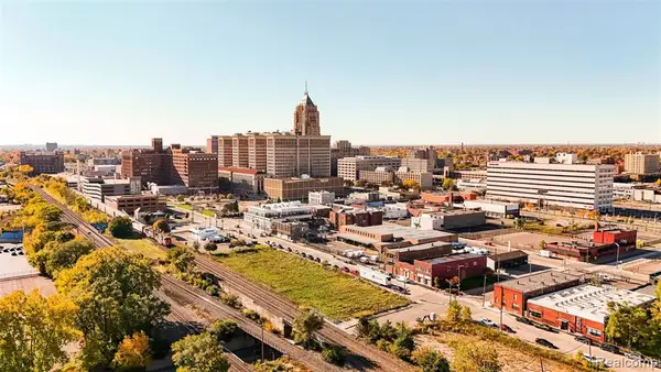 66 E Baltimore, Detroit, MI 48202