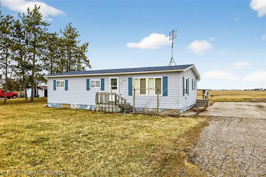 6946 Clifford, Marlette, MI 48453 - #3