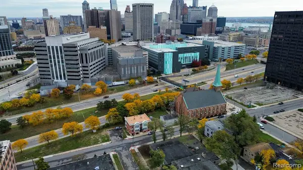 1450 6th, Detroit, MI 48226