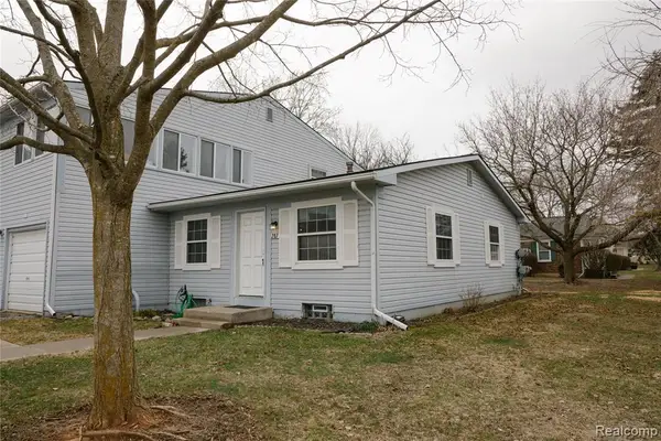 207 Neptune, Walled Lake, MI 48390