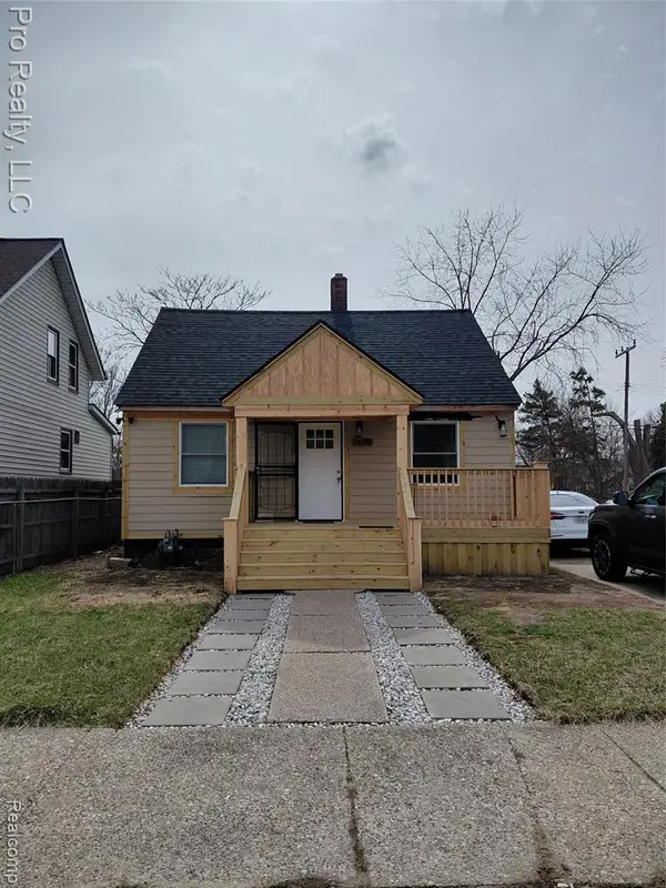 13124 Flanders, Detroit, MI 48205