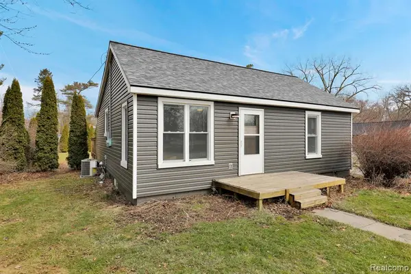 315 E Meier, Capac, MI 48014