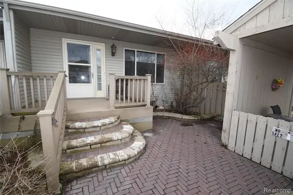 62310 Arlington #3, South Lyon, MI 48178