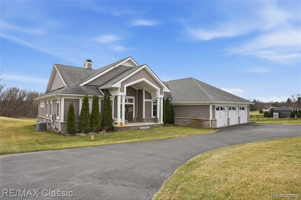 2901 Sleeth, Commerce Township, MI 48382 - #1