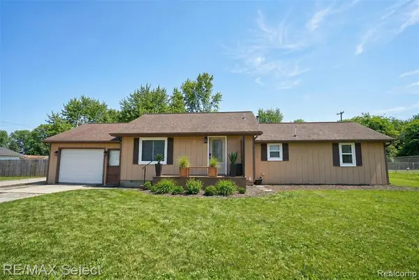 3101 W Maple, Flint, MI 48507