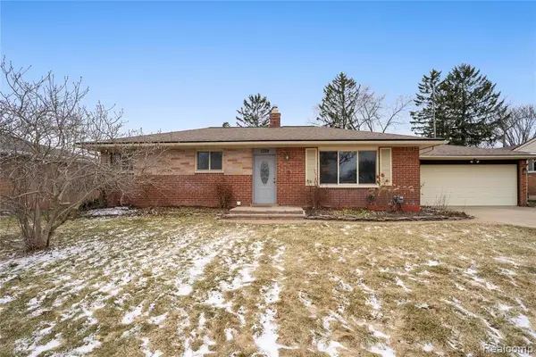 1339 Edgeorge, Waterford, MI 48327