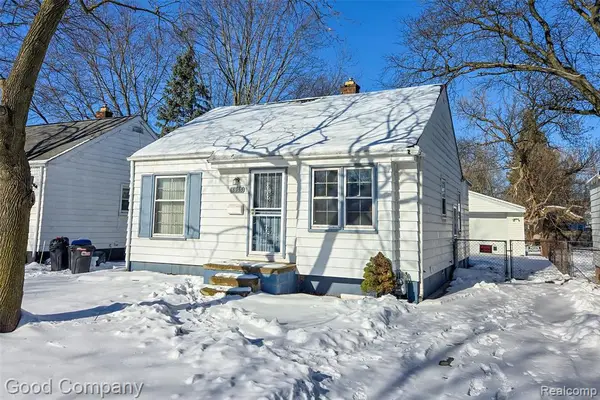 18953 Woodcrest, Harper Woods, MI 48225