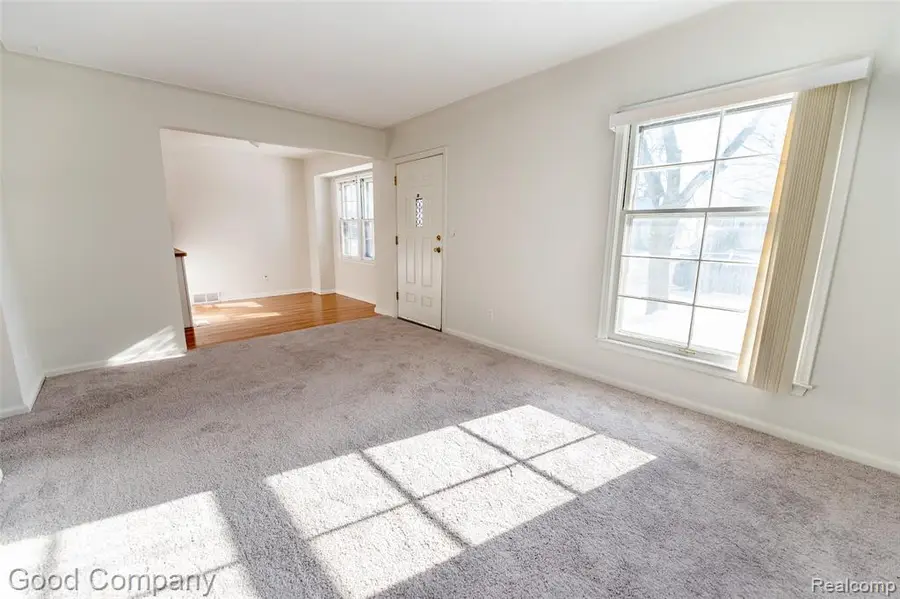 18953 Woodcrest, Harper Woods, MI 48225 - #3