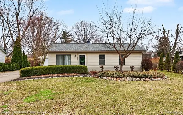 3660 Coleport, Lake Orion, MI 48359