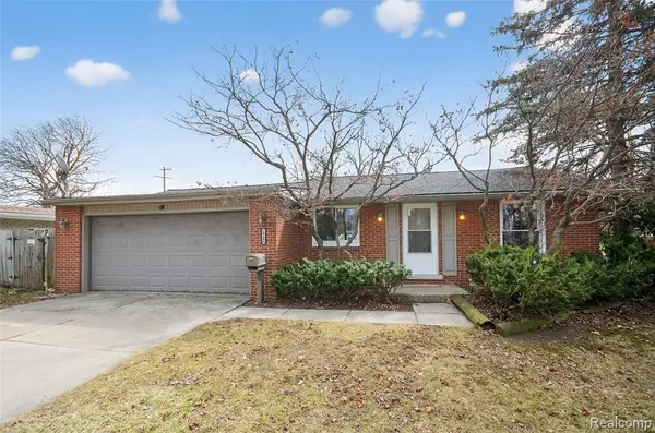 18499 Kesh, Southfield, MI 48076