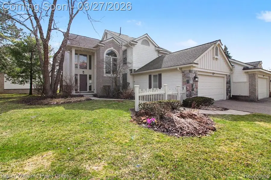 7365 Danbury, West Bloomfield, MI 48322 - #2