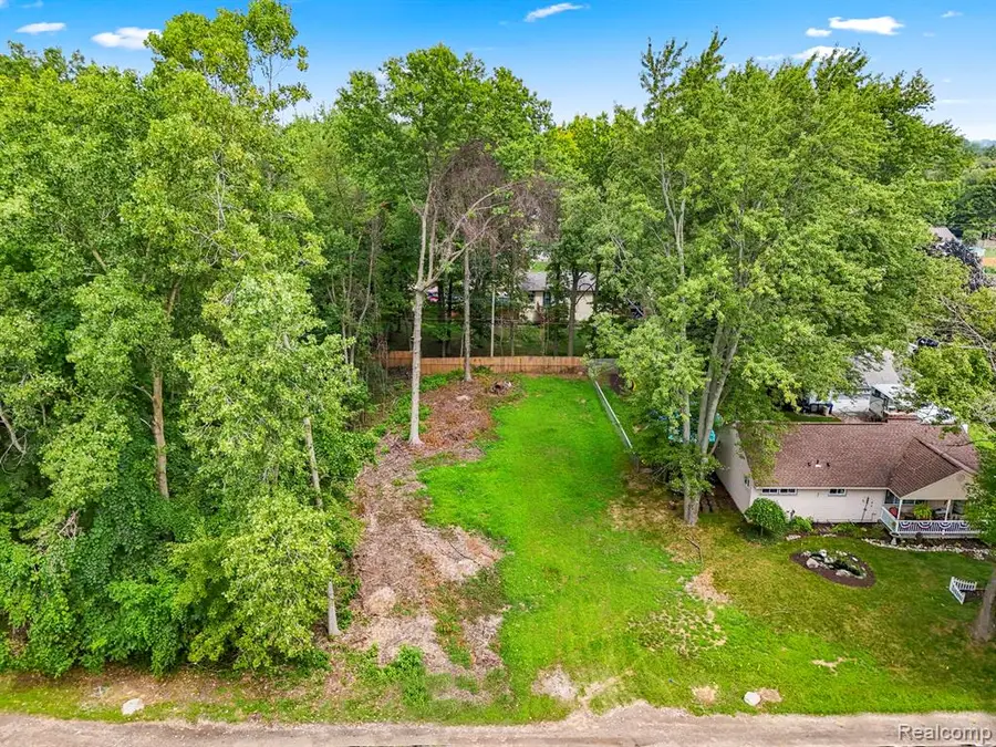 0000 Barrington, Westland, MI 48186 - #2