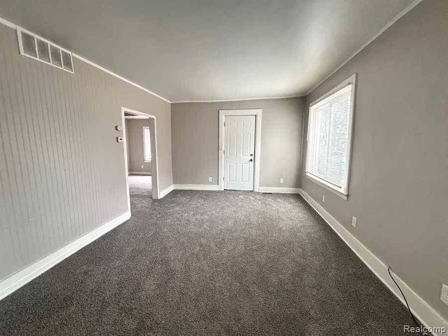 38 Hazel, Pontiac, MI 48341 - #3