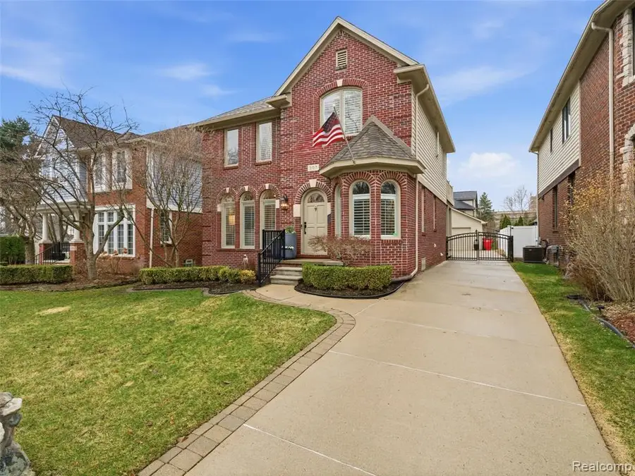 307 Taylor, Rochester, MI 48307 - #2