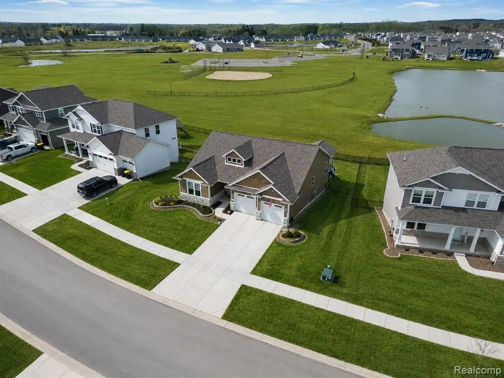 2138 Gambrel, Howell, MI 48843 - #1