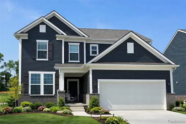 622 Gretchen, Saline, MI 48176