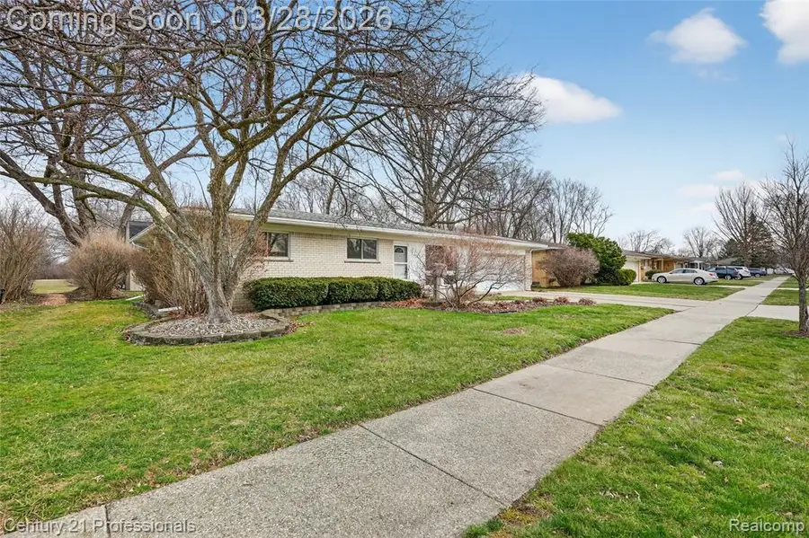 36040 Ladywood, Livonia, MI 48154 - #2