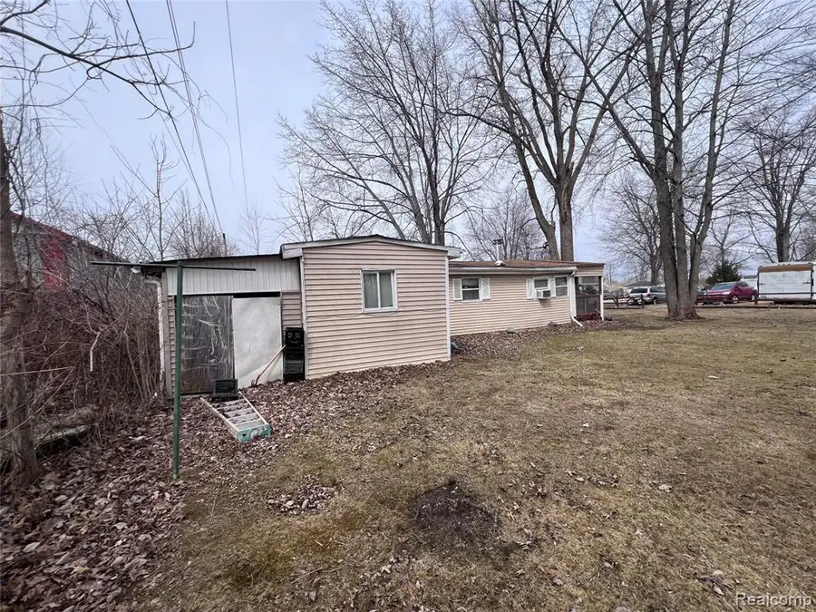 259 William, Harsens Island, MI 48028 - #3