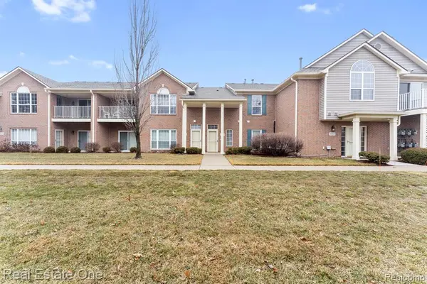 471 Mulberry, Wyandotte, MI 48192