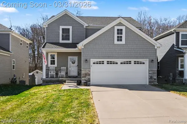 2109 Middle Ridge, Holly, MI 48442