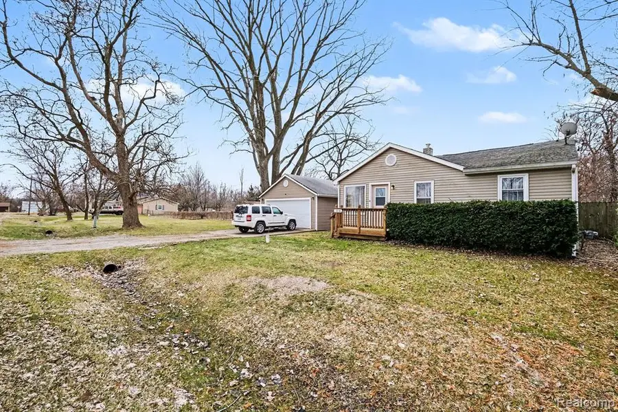 3316 Lockhead, Burton, MI 48529 - #2