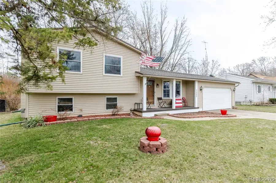 7357 Ponderosa, Swartz Creek, MI 48473 - #2