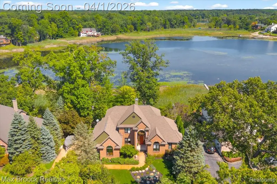 3370 Sutton, Commerce, MI 48390 - #2