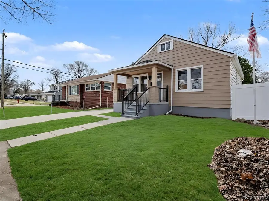 1032 E Maxlow, Hazel Park, MI 48030 - #2
