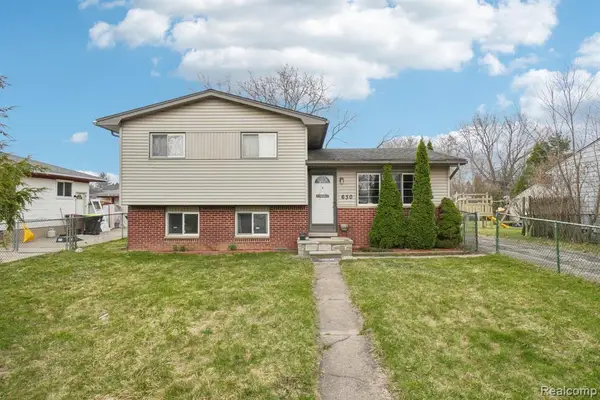 630 Peacock, Pontiac, MI 48340