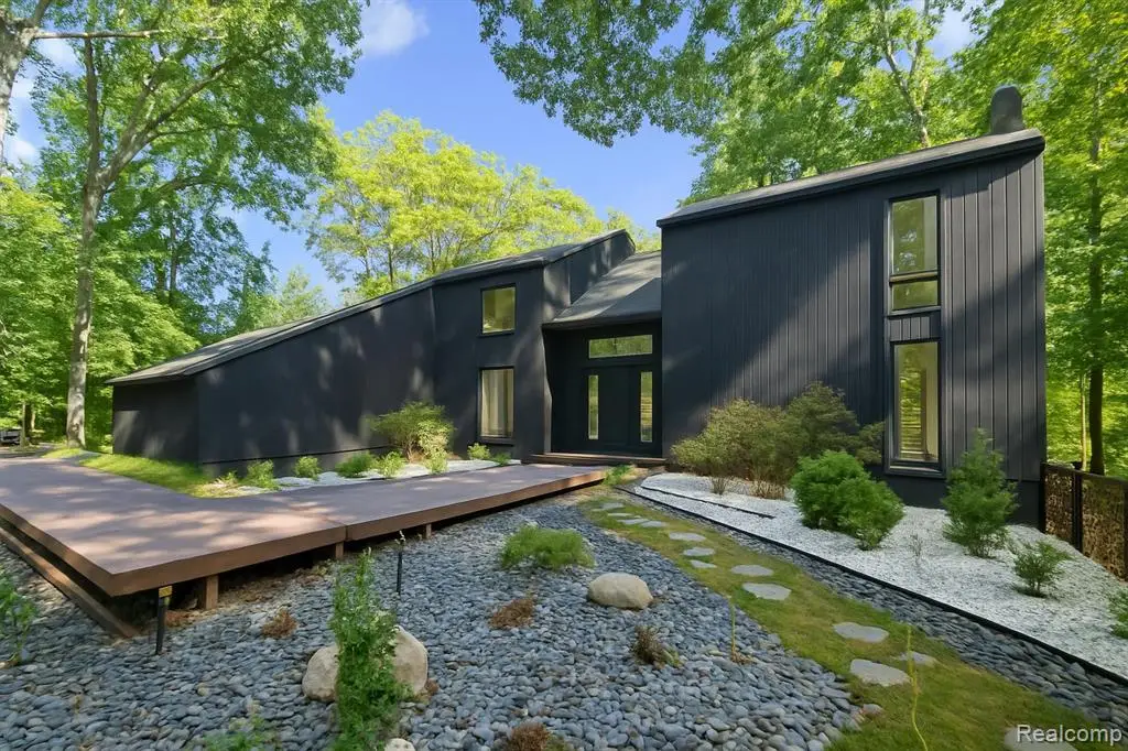 7371 Lindenmere, Bloomfield Hills, MI 48301 - #1