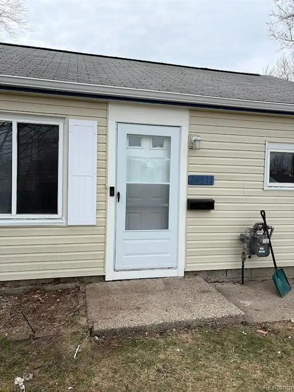 26511 Lehner, Roseville, MI 48066