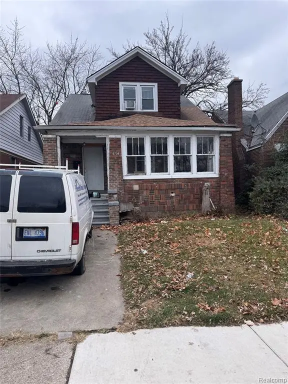 18709 Fairport, Detroit, MI 48205