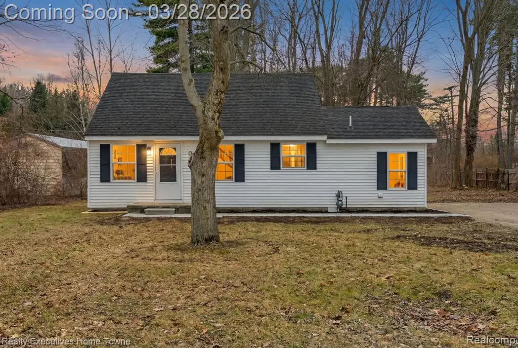 3981 Pine Grove, Fort Gratiot, MI 48059 - #1