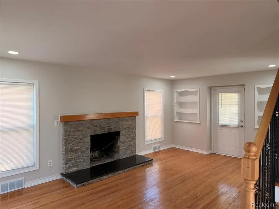 16130 Whitcomb, Detroit, MI 48235 - #3