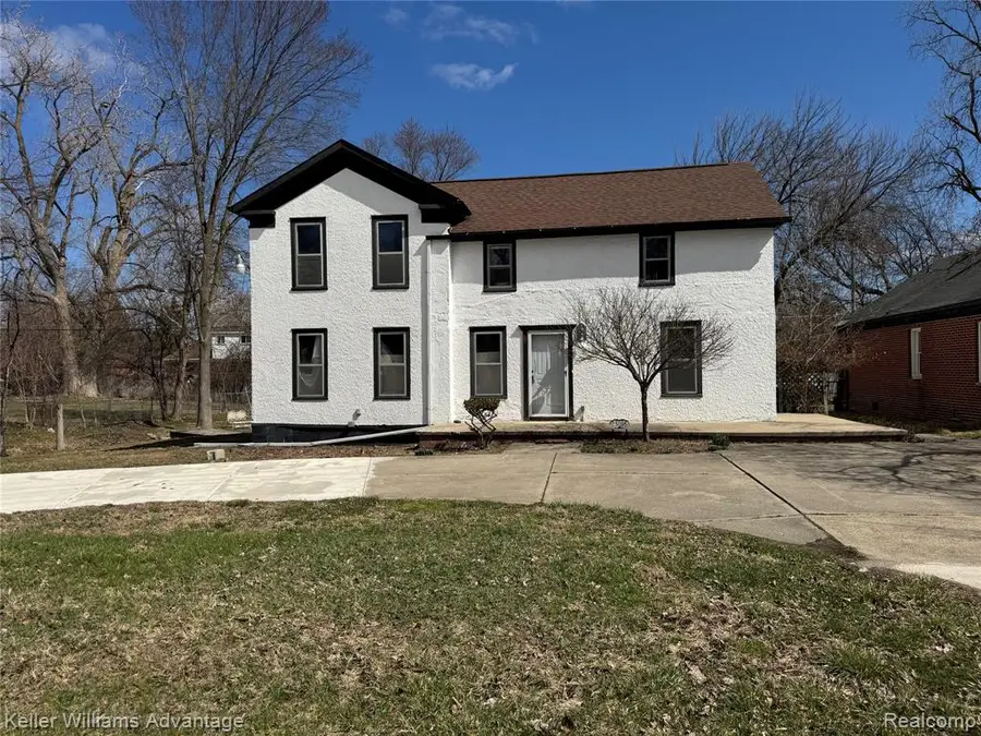 23056 Springbrook, Farmington, MI 48336 - #2