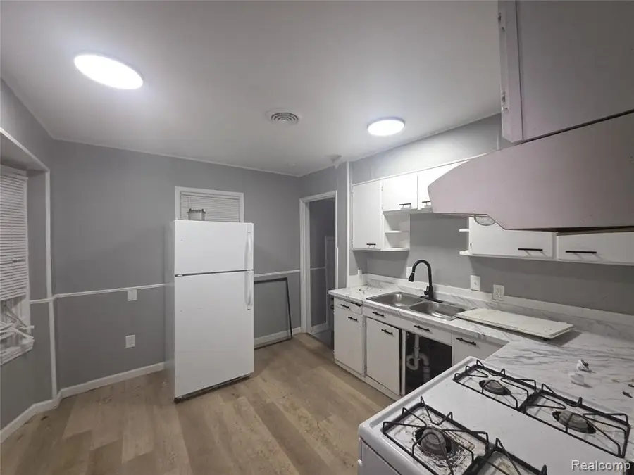 12400 Lansdowne, Detroit, MI 48224 - #3