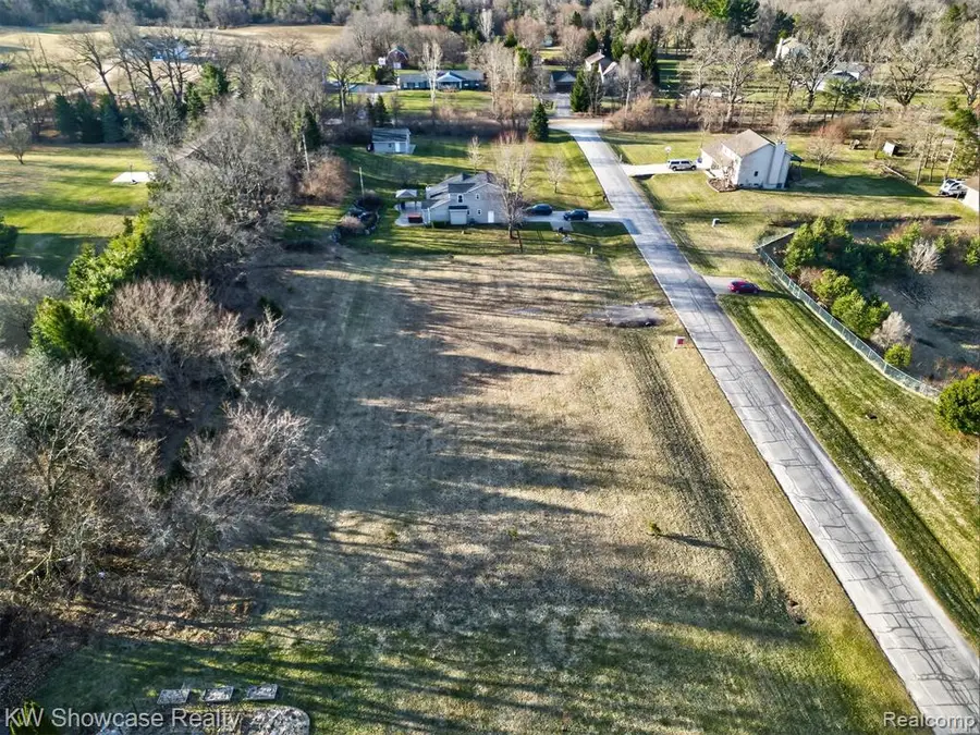 4640 Melanie, White Lake, MI 48383 - #3