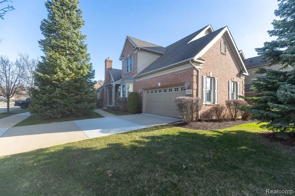 45042 Broadmoor, Northville, MI 48168 - #1