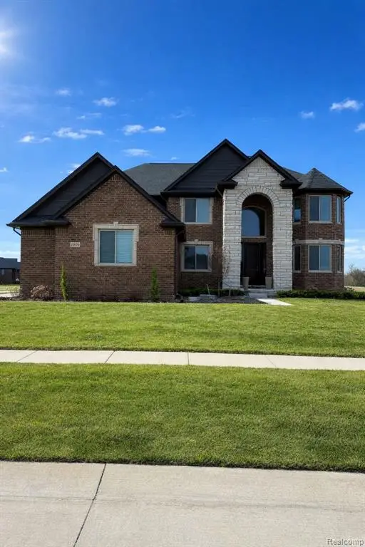 15870 Via Manzoni, Macomb, MI 48042 - #1