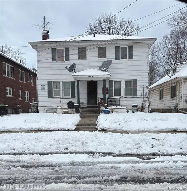 62 Newberry, Pontiac, MI 48341