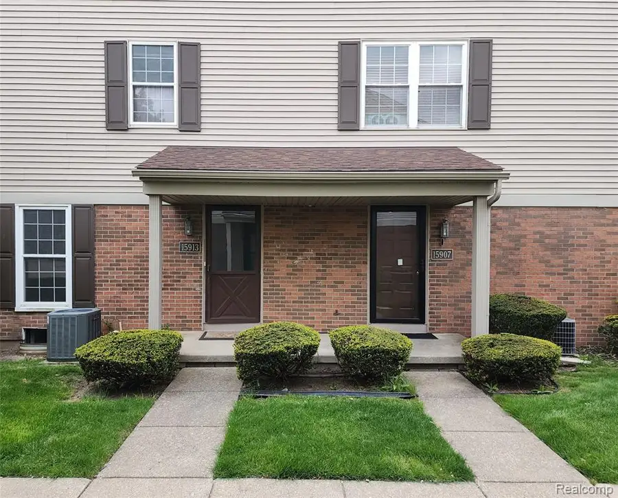 15913 N Franklin #127, Clinton Township, MI 48038 - #2