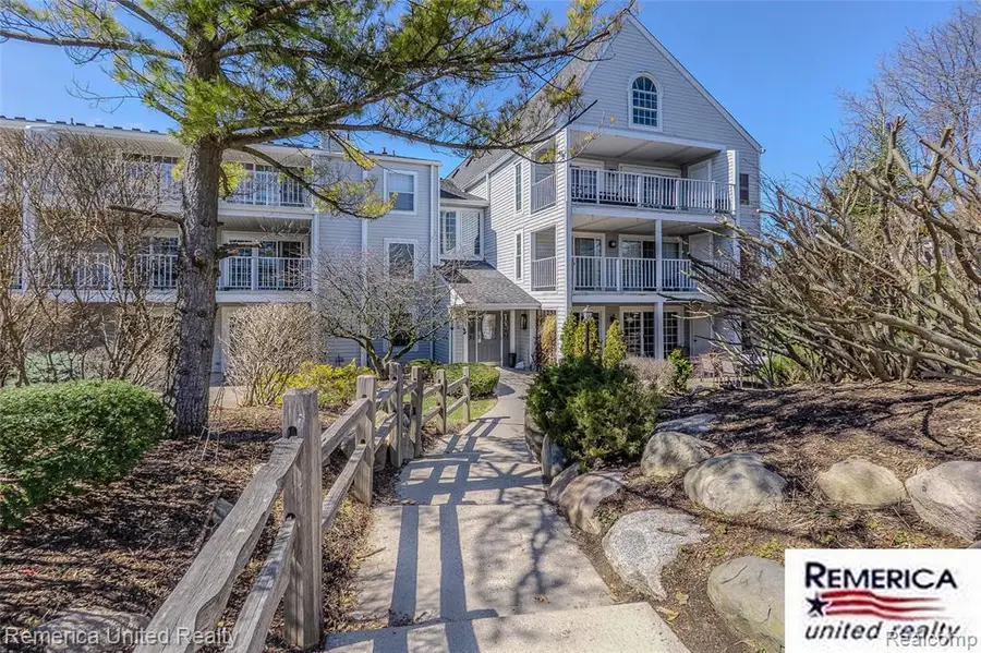 3553 Port Cove #36, Waterford, MI 48328 - #2