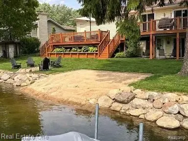 10846 Colony, Pinckney, MI 48169 - #2